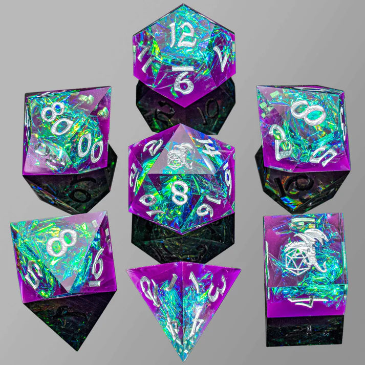 Captured Magic: Sharp Resin Dice - Purple and Green