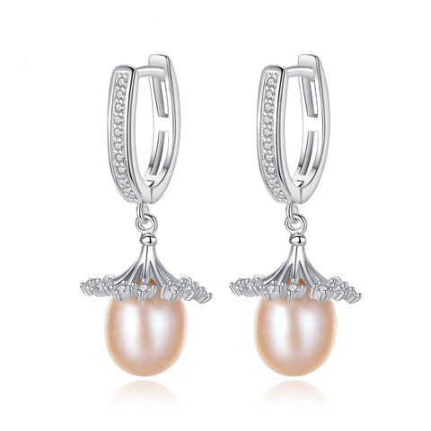Hoop Earrings with A Pearl