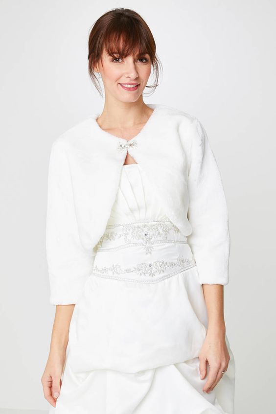 quelle-veste-porter-avec-une-robe-de-mariée