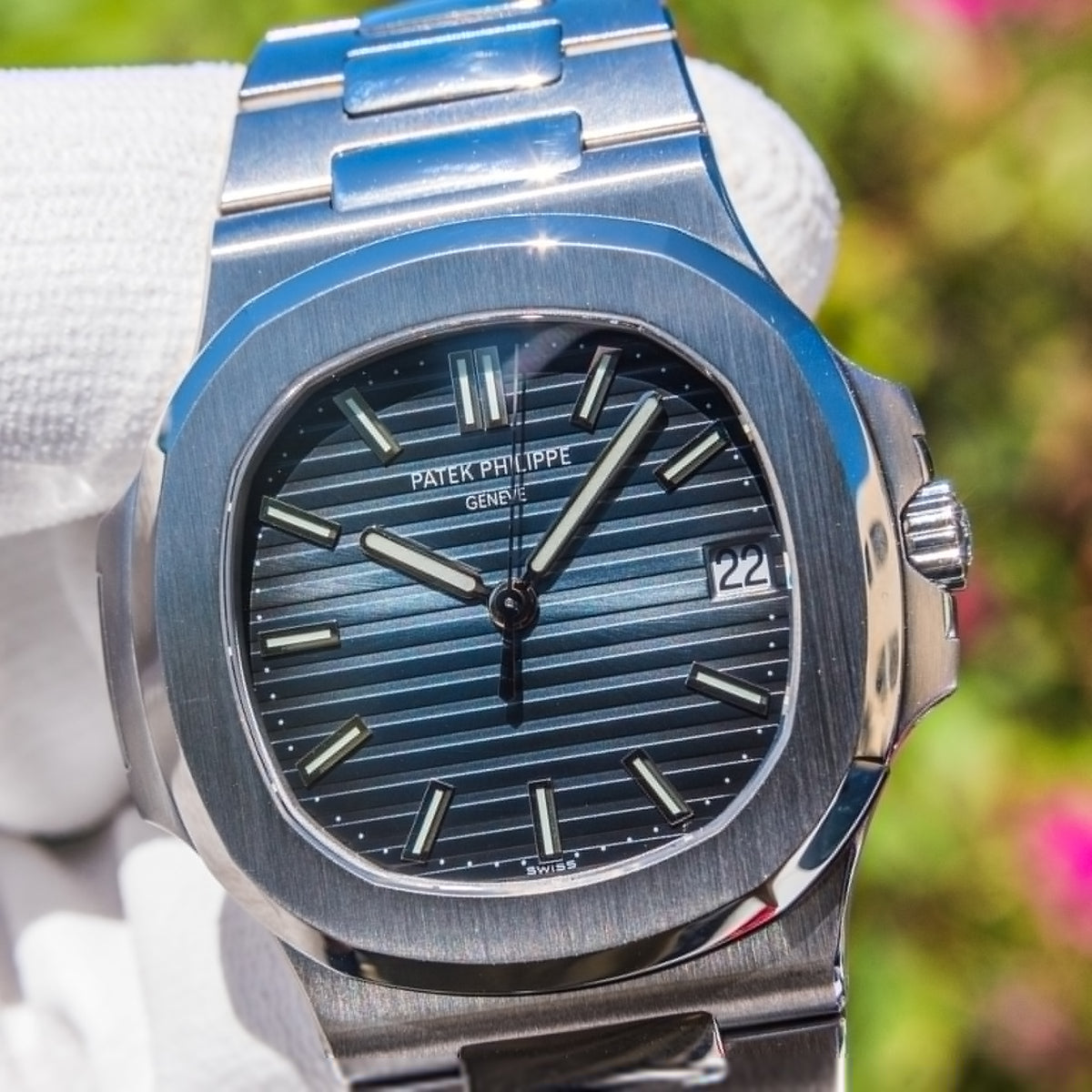 Patek Philippe Nautilus 5711/1A-014 Green – Element iN Time NYC