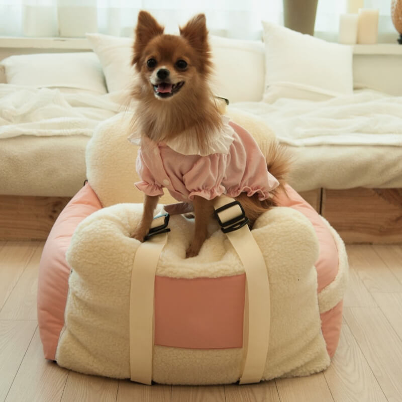 https://cdn.shopify.com/s/files/1/0549/1638/2879/files/funnyfuzzyTravelSafetyPupProtectorDogCarSeatBed-_9.jpg?v=1702872191&width=800