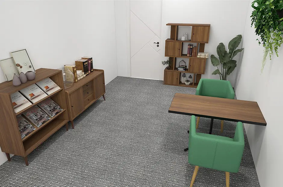 木目調の家具を採用した狭小事務所