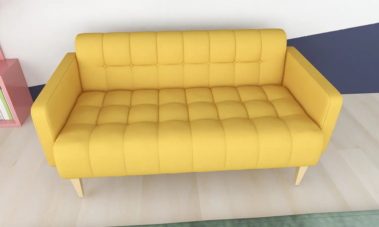 黄色が映える3人掛けのソファ