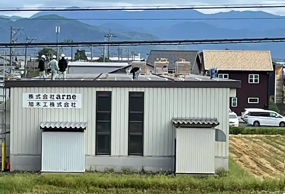 屋上での作業風景