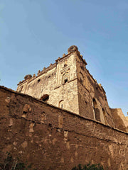 mura esterna e torre della kasbah di telouet