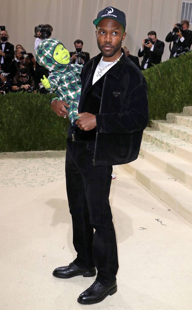 frank-ocean-2021-met-gala-red-carpet