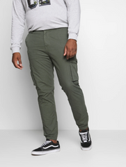 pantalon-cargo-river-island-vert-les-meilleures-marques-de-pantalon-cargo-streetwear_240x240