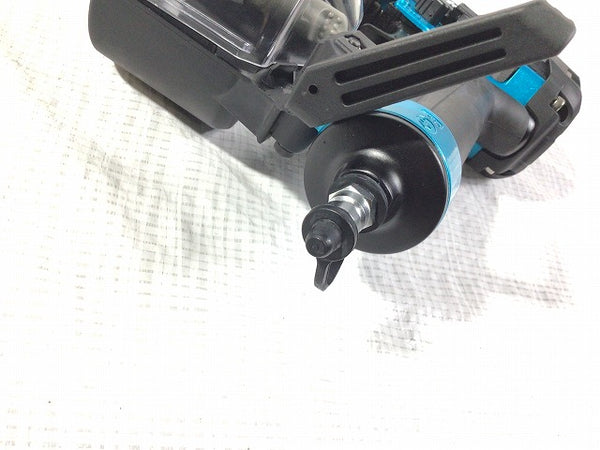 スーパーセール マキタ Makita 50mm高圧エア釘打 青 AN514HM