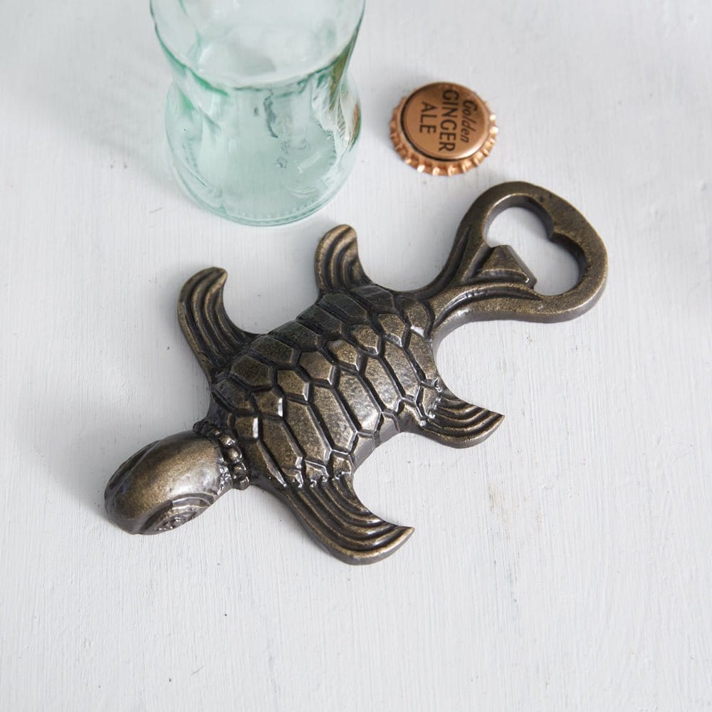 https://cdn.shopify.com/s/files/1/0549/3964/8048/files/sea-turtle-bottle-opener-hand-held-cast-iron-43371034673448_1600x.jpg?v=1699973414