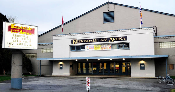 Picture of the front entrance of the Kerrisdale Cyclone Taylor Arena in Vancouver, BC
