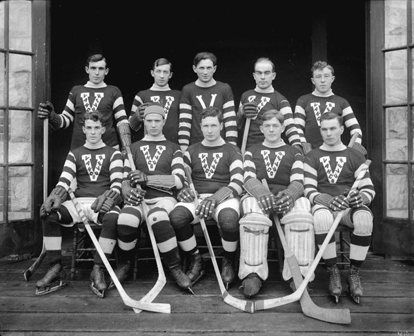 Picture of the 1914/1915 Stanley Cup Champions, Vancouver Millionaires