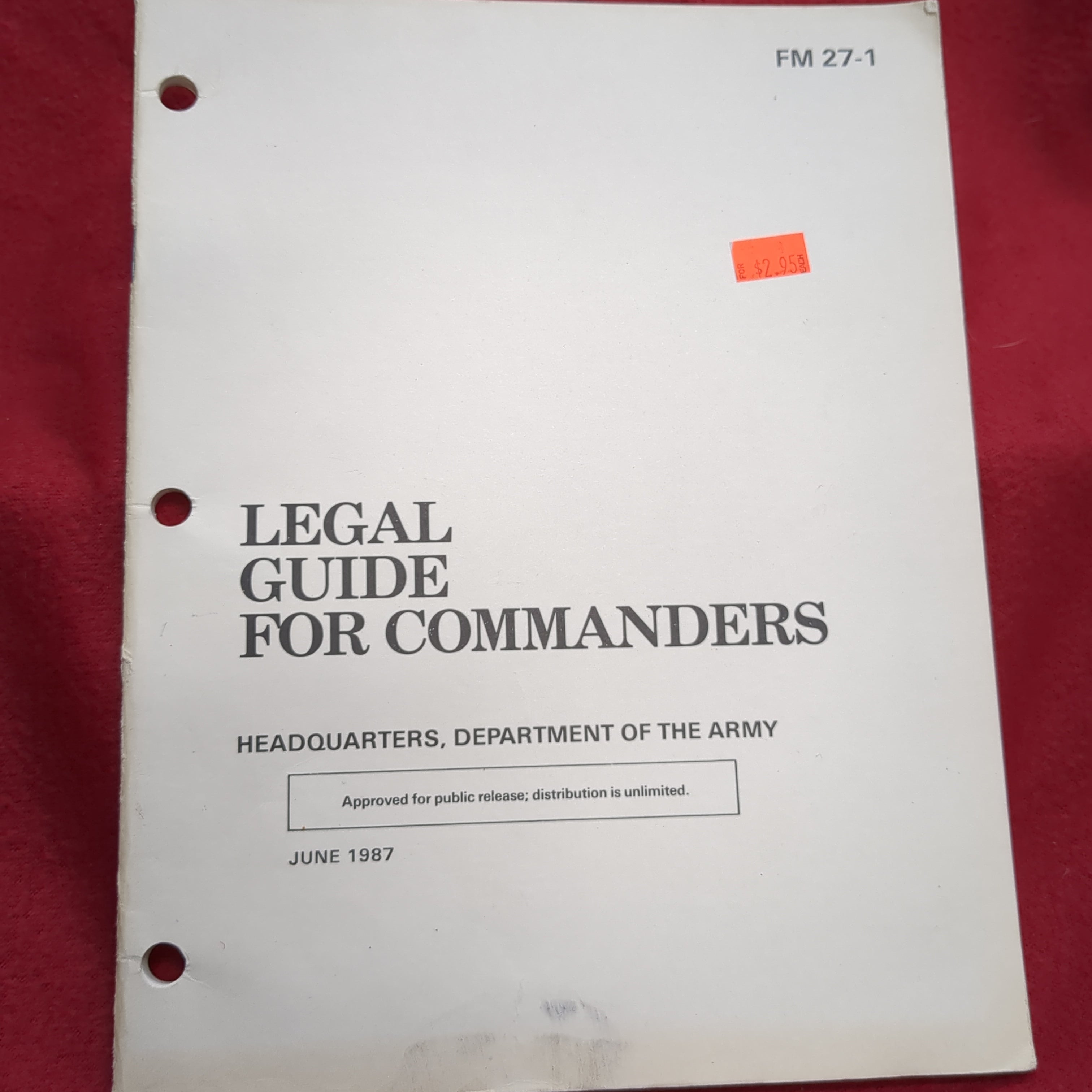BOOK: LEGAL GUIDE FOR COMMANDERSS JUNE 1987 (box16)
