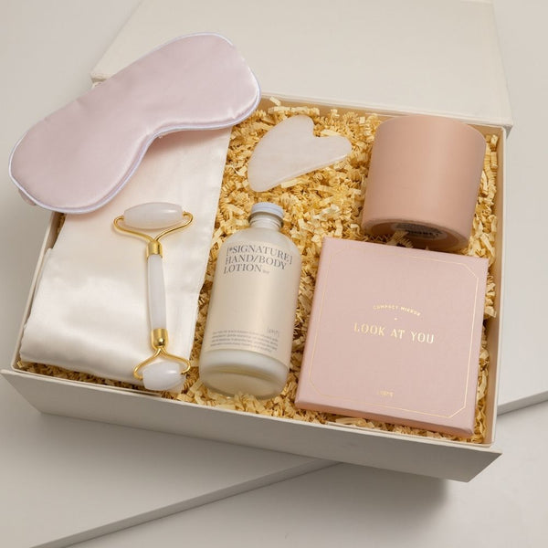 Buy Aster wellness gift box, Women's day hamper, Pamper box, valentines  day, Luxury gift hamper, natural skincare, all skin types, No Parabens and  sulphate Online at Low Prices in India - Amazon.in