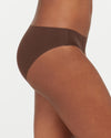 Color::Chestnut Brown