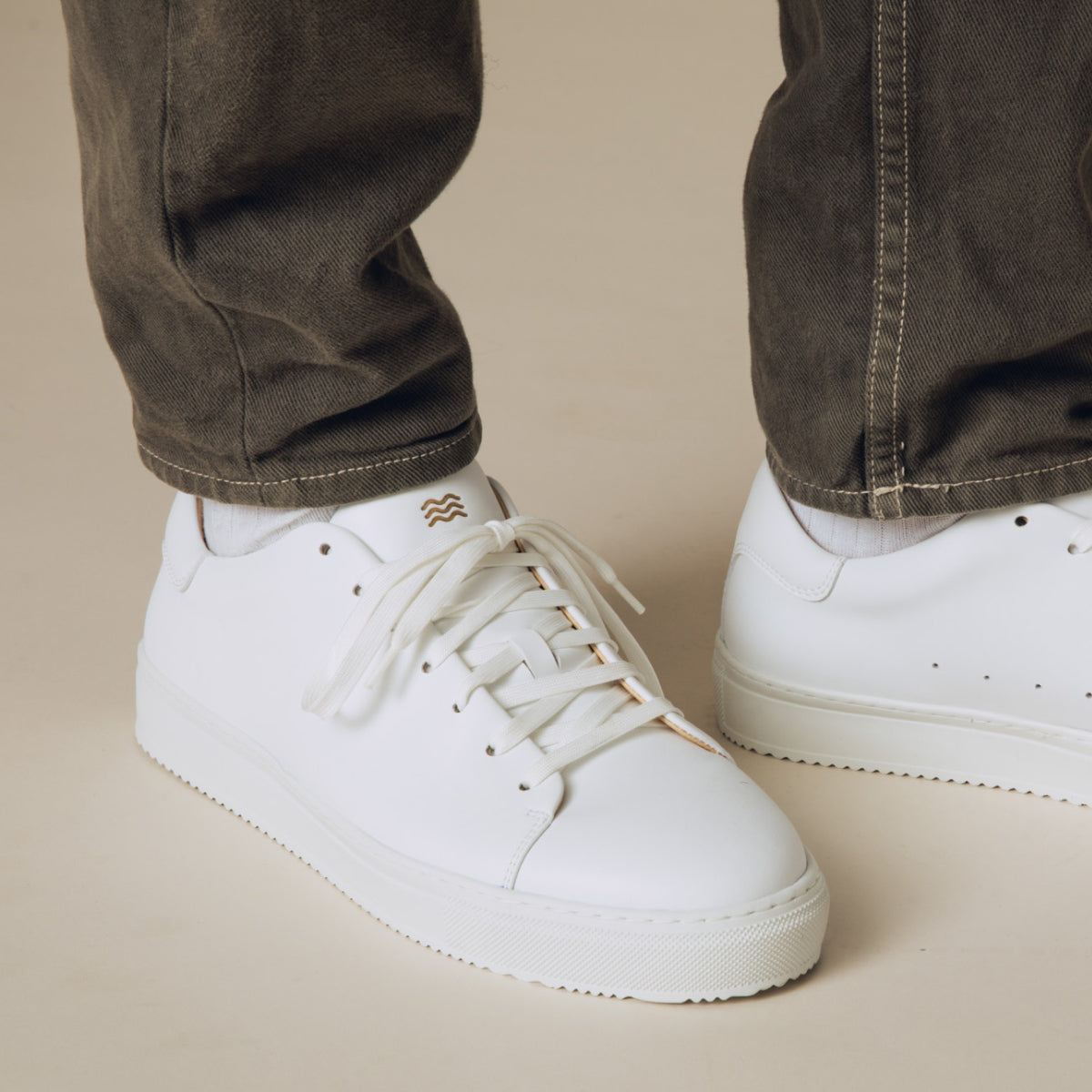 Classic (Leather) sneaker | Sustainable and responsibly made sneakers ...