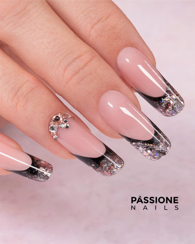 New years nail designs: dare to wear simple or sparkling nails ...