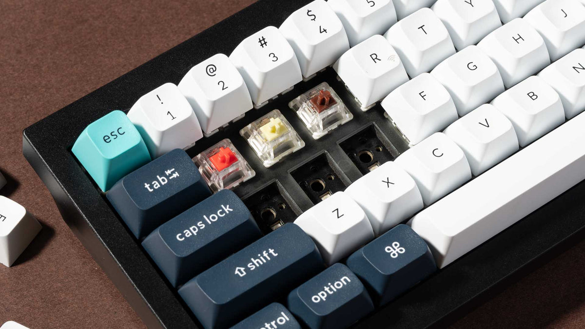 Hot-Swappable of Keychron Q3 Max QMK/VIA Wireless Custom Mechanical Keyboard