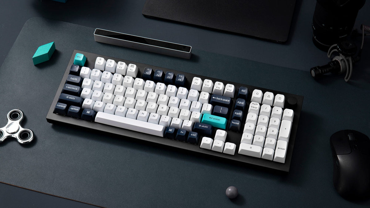 A Refined Piece Of Metal Art of Keychron Q5 Max 96% Layout QMK/VIA Wireless Custom Mechanical Keyboard