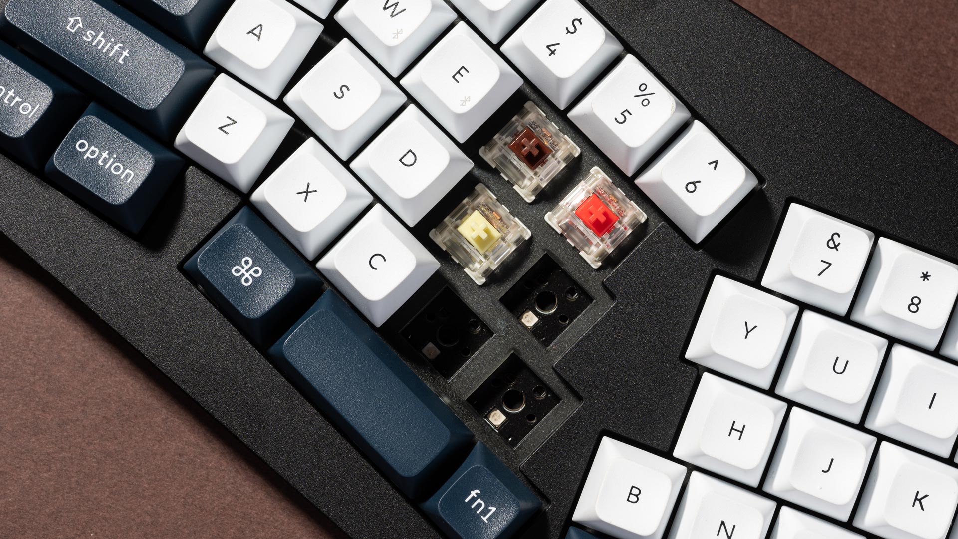 Hot-Swappable of Keychron Q8 Max (Alice Layout) QMK/VIA Wireless Custom Mechanical Keyboard