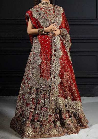 These 25+ Red Designer Wedding Lehengas Are Every Girl's DREAM! |  WeddingBazaar