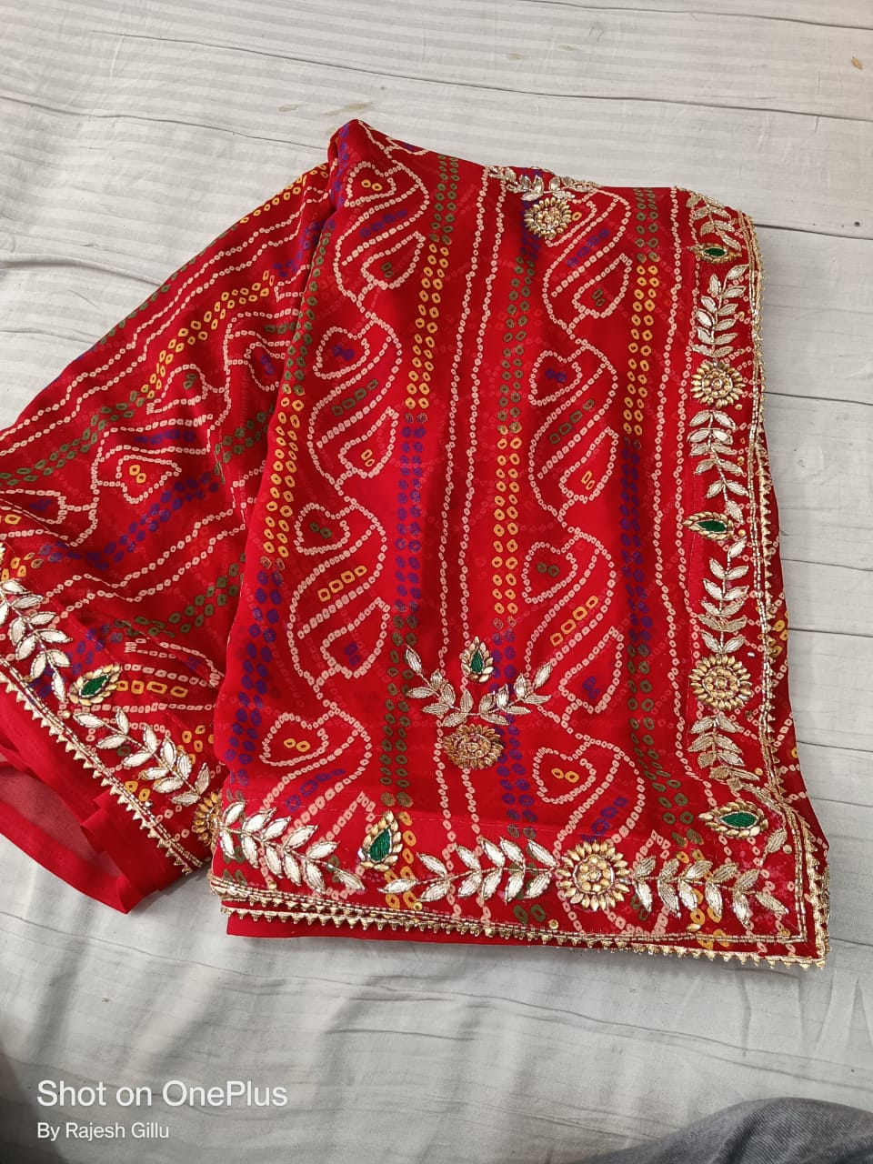 Buy online Chunri Dupatta Gota Patti from dupattas and scarves for Women by  Bandhani Sarees for ₹3800 at 16% off | 2024 Limeroad.com