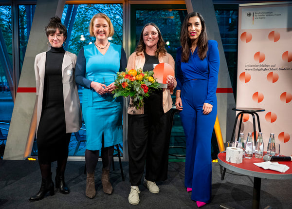 Lena Marbacher (Neue Narrative), Lisa Paus (Bundesministerin), Tanja Wente (Goldeimer) und Tijen Onaran (Unternehmerin, Investorin, Speakerin)