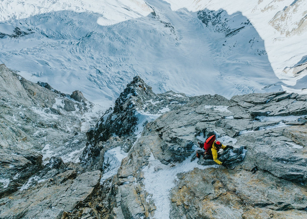 ascension-réussie-directissime-pointe-walker-grandes-jorassess-blog-cooknrun-CHARLES-DUBOULOZ-CLOVIS-PAULIN-SYMON-WELFRINGER