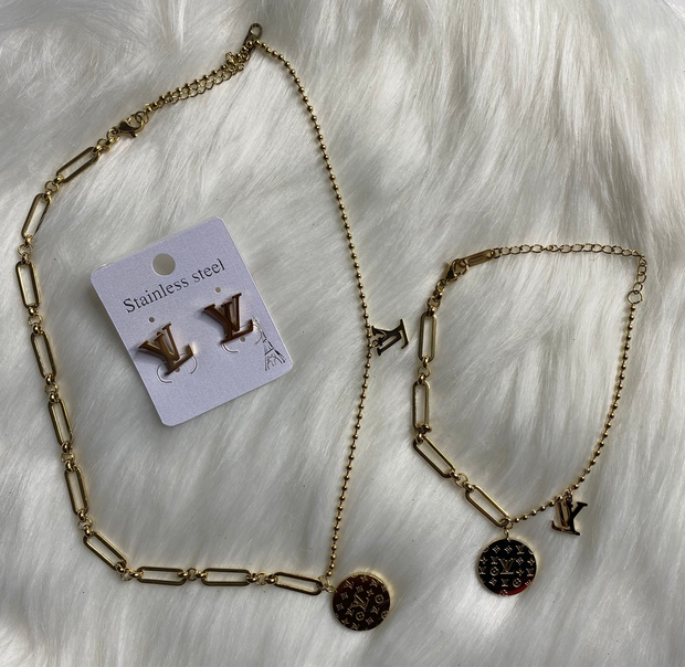 Louis Vuitton Jewelry Set Multi Color – Enyioko & Co.