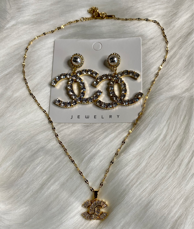 Louis Vuitton Jewelry Set Gold – Enyioko & Co.