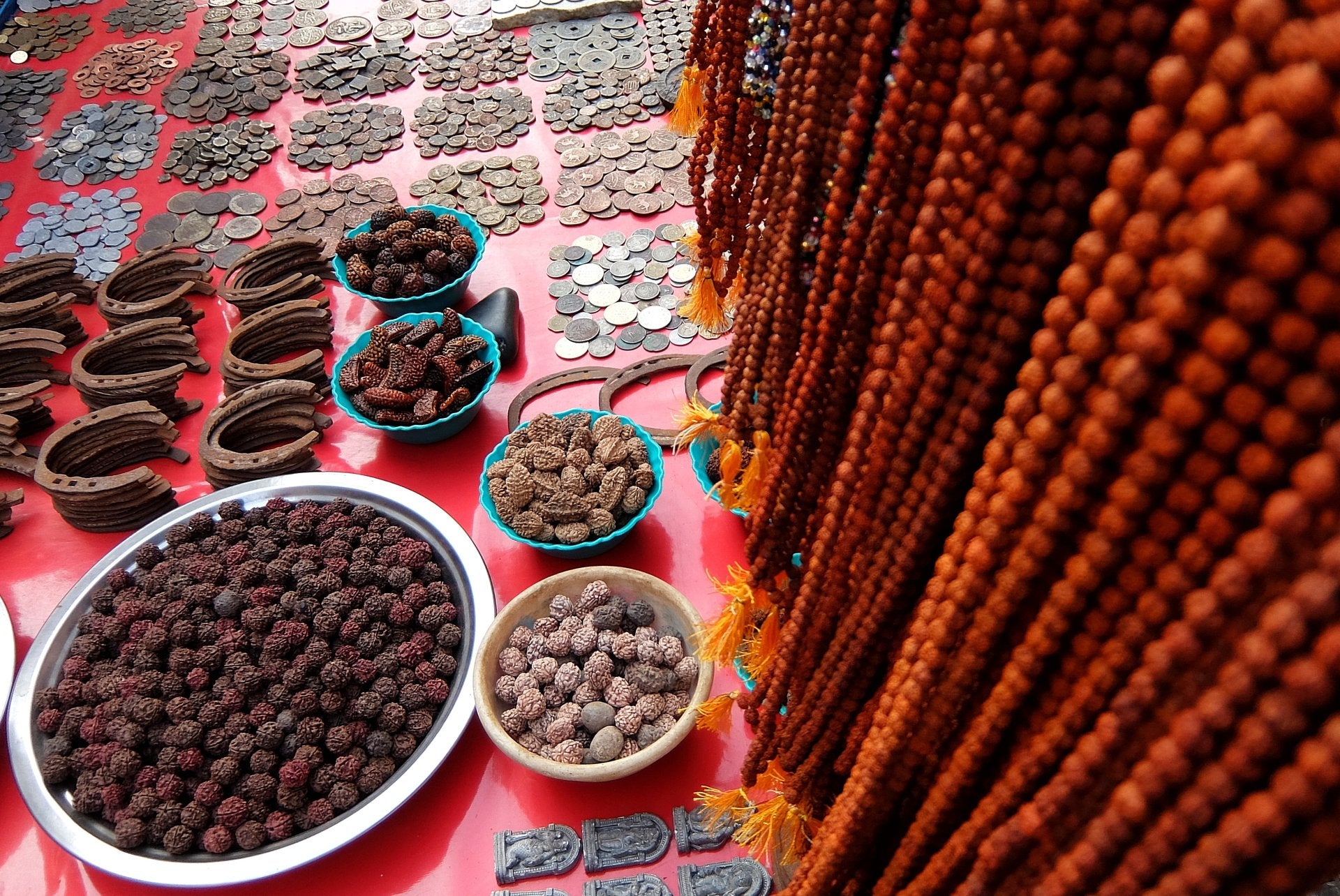 Rudraksh malas are traditionally used for the meditation purposes.