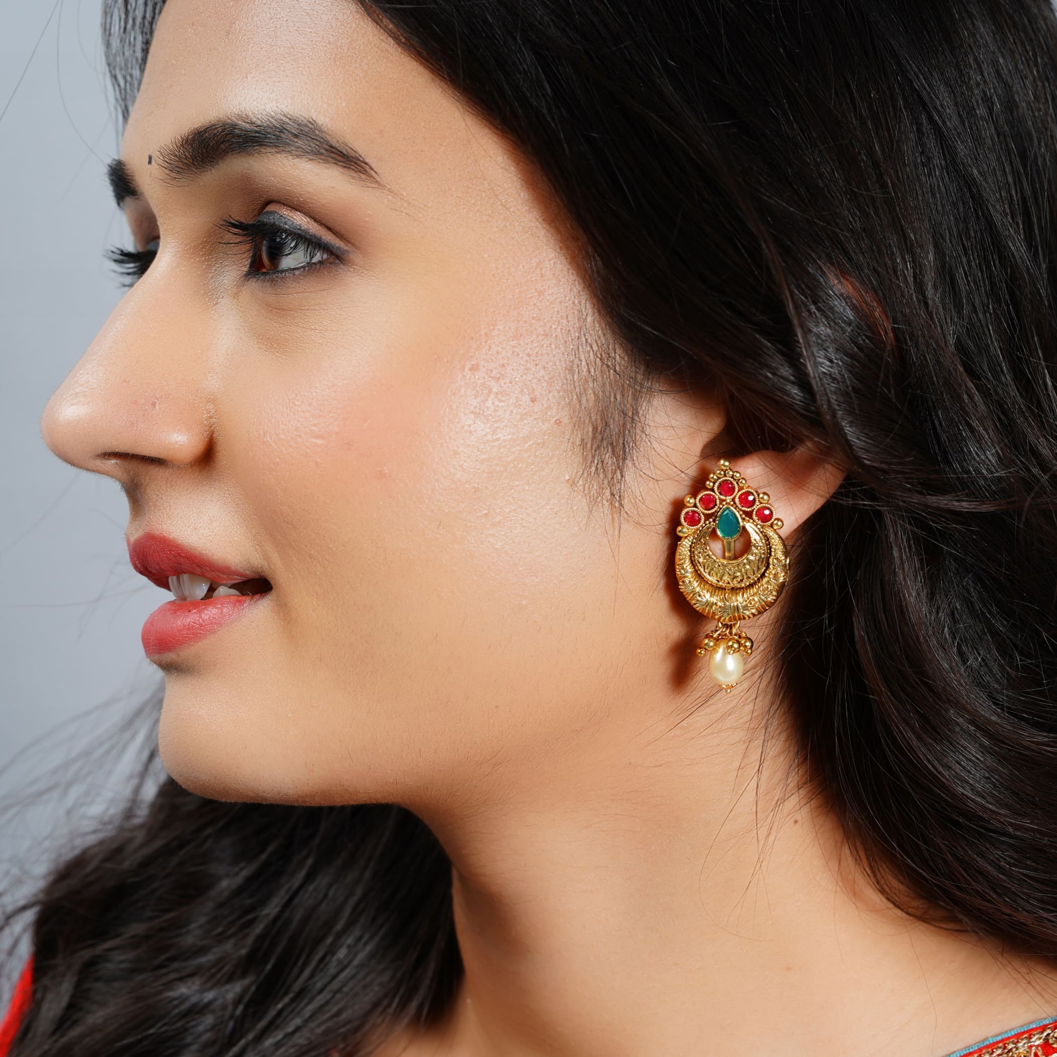 Stone Floral Design Gold Stud Drops 01-04 - SPE Gold-Chennai