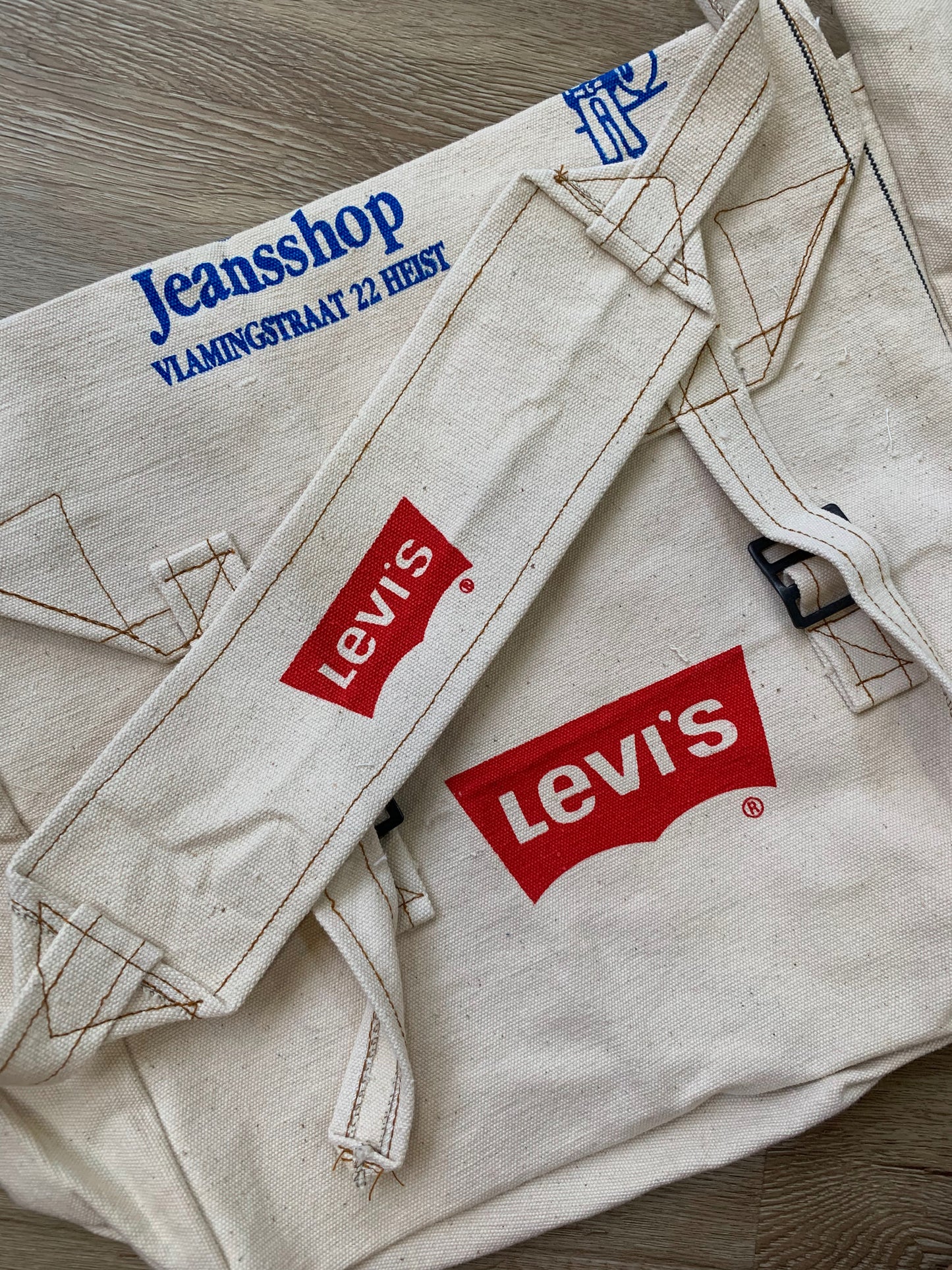 Levi's reworked messenger bag – summer sonnet