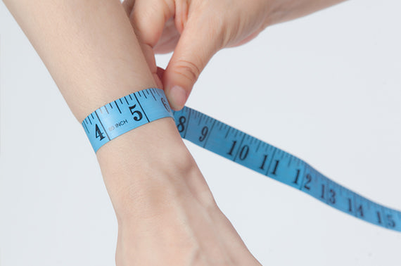 how to measure wrist size