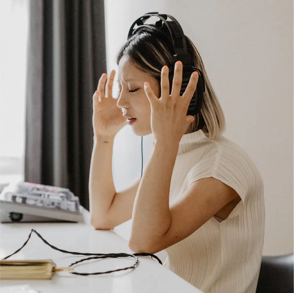 Open-Back vs Closed-Back Headphones 