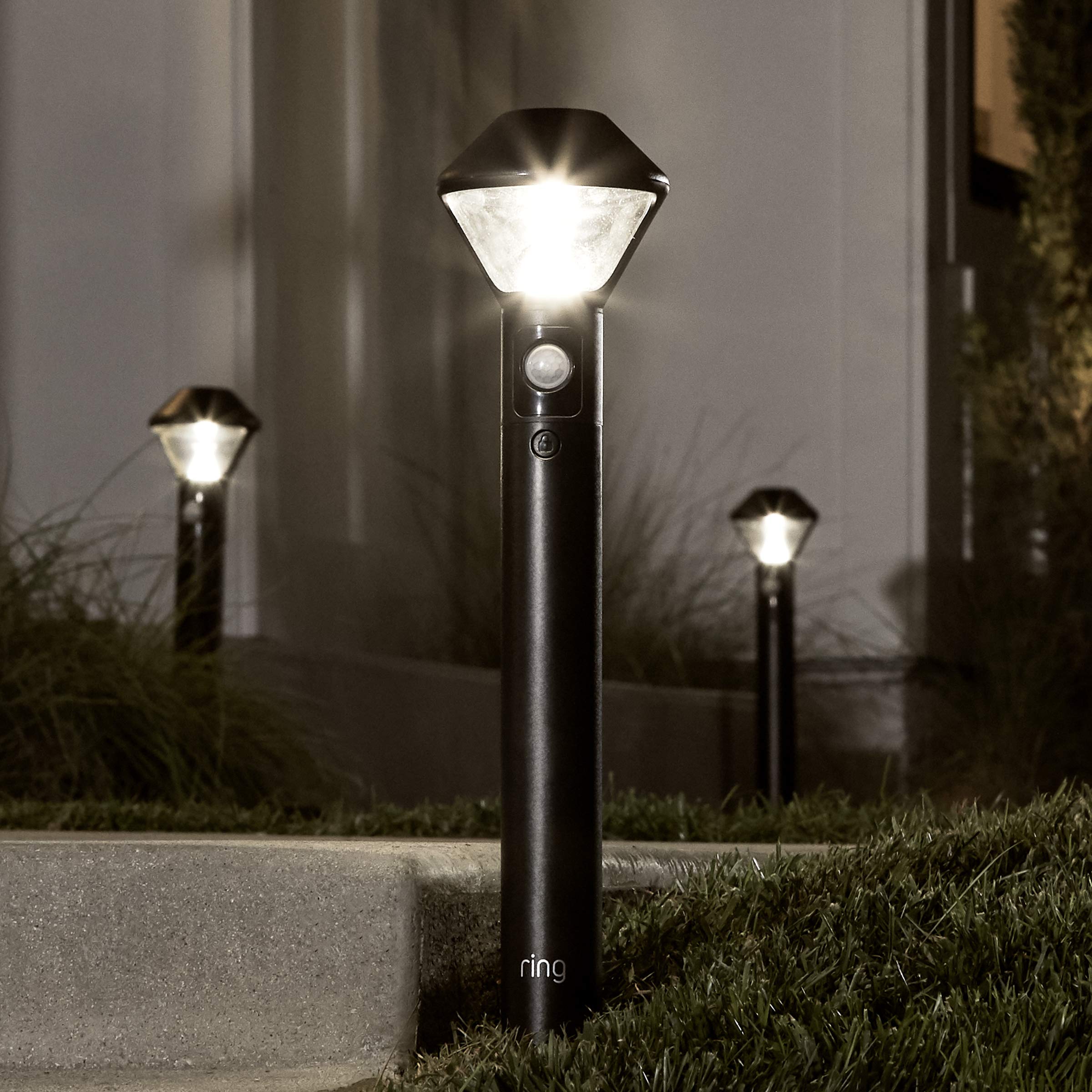 battery powered yard spotlight