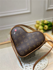 LOUIS VUITTON GAME ON HEART BAG REVIEW