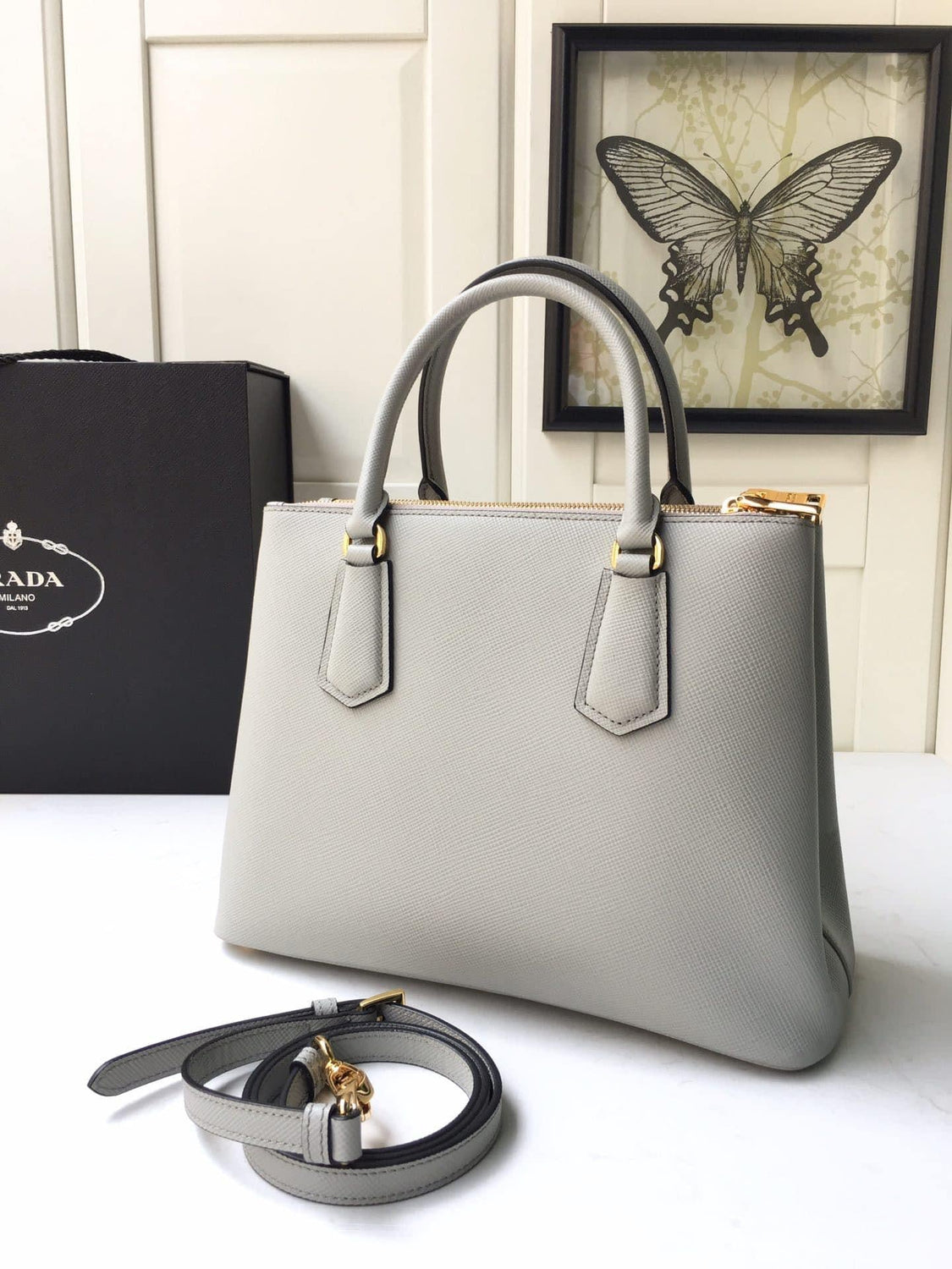 medium saffiano leather prada galleria bag