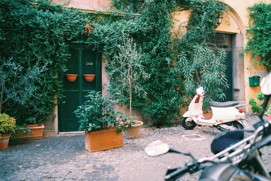 Vespa Scooter is een ware lifestyle in Italie, een iconisch product die de wereld veranderde