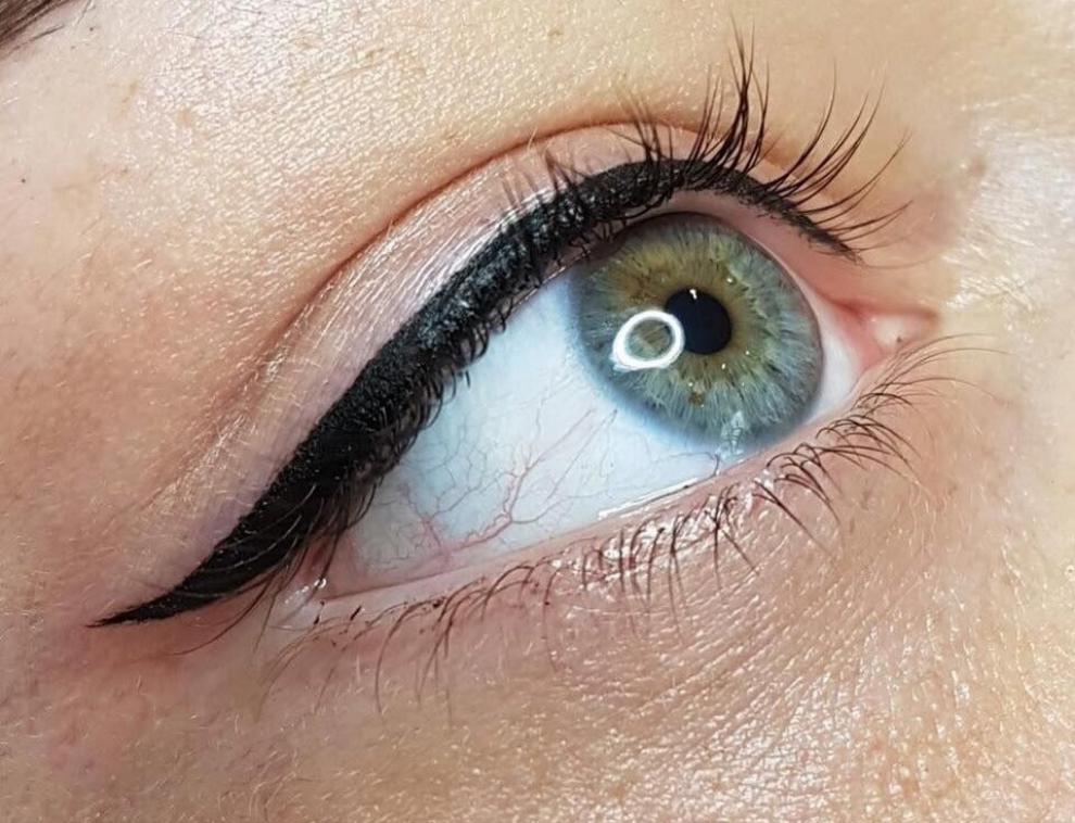 Microbladed over faded tattoo brows and touched up on faded tattoo liner  topbottom httpsinvigoratedyo  Bottom eyeliner Permanent makeup Eyeliner  tattoo