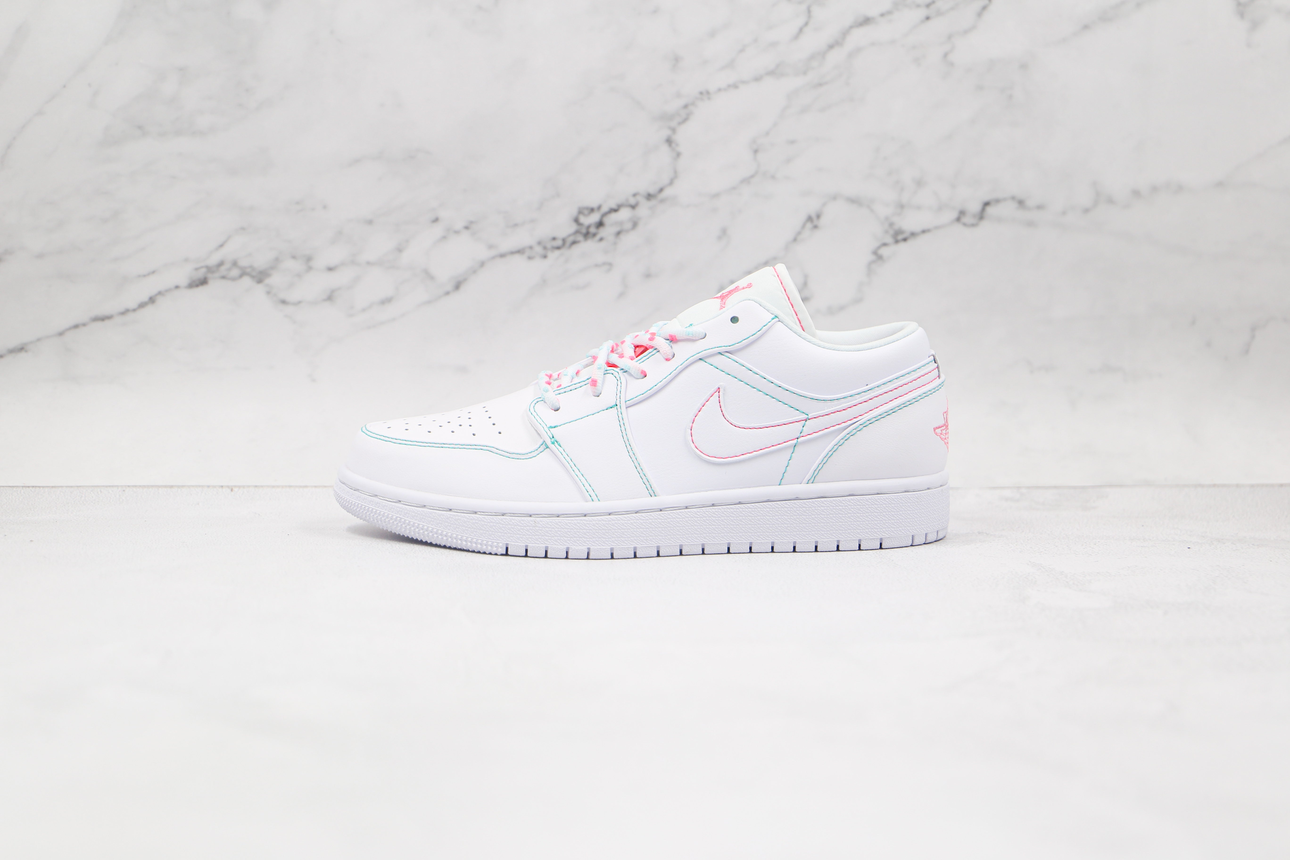 Jordan 1 Low White Green Pink GS 554723-101 Sneakers