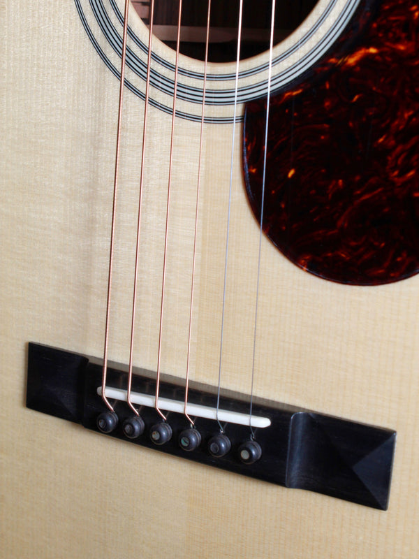 Eastman E20P Parlor Guitar Solid Adirondack / Rosewood