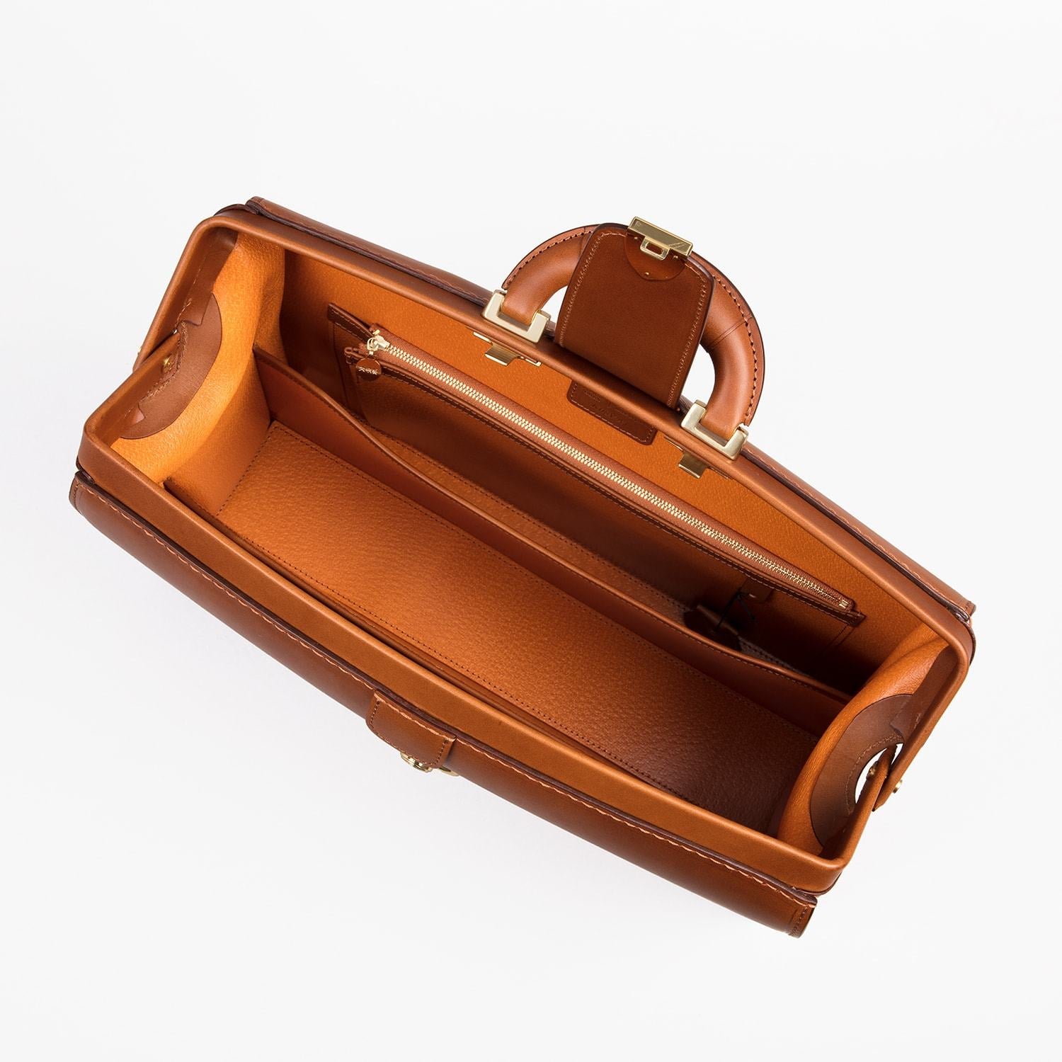大峽製鞄－『ザ・ダレスバッグ』サンタクローチェ®カーフ【1135-BTL】