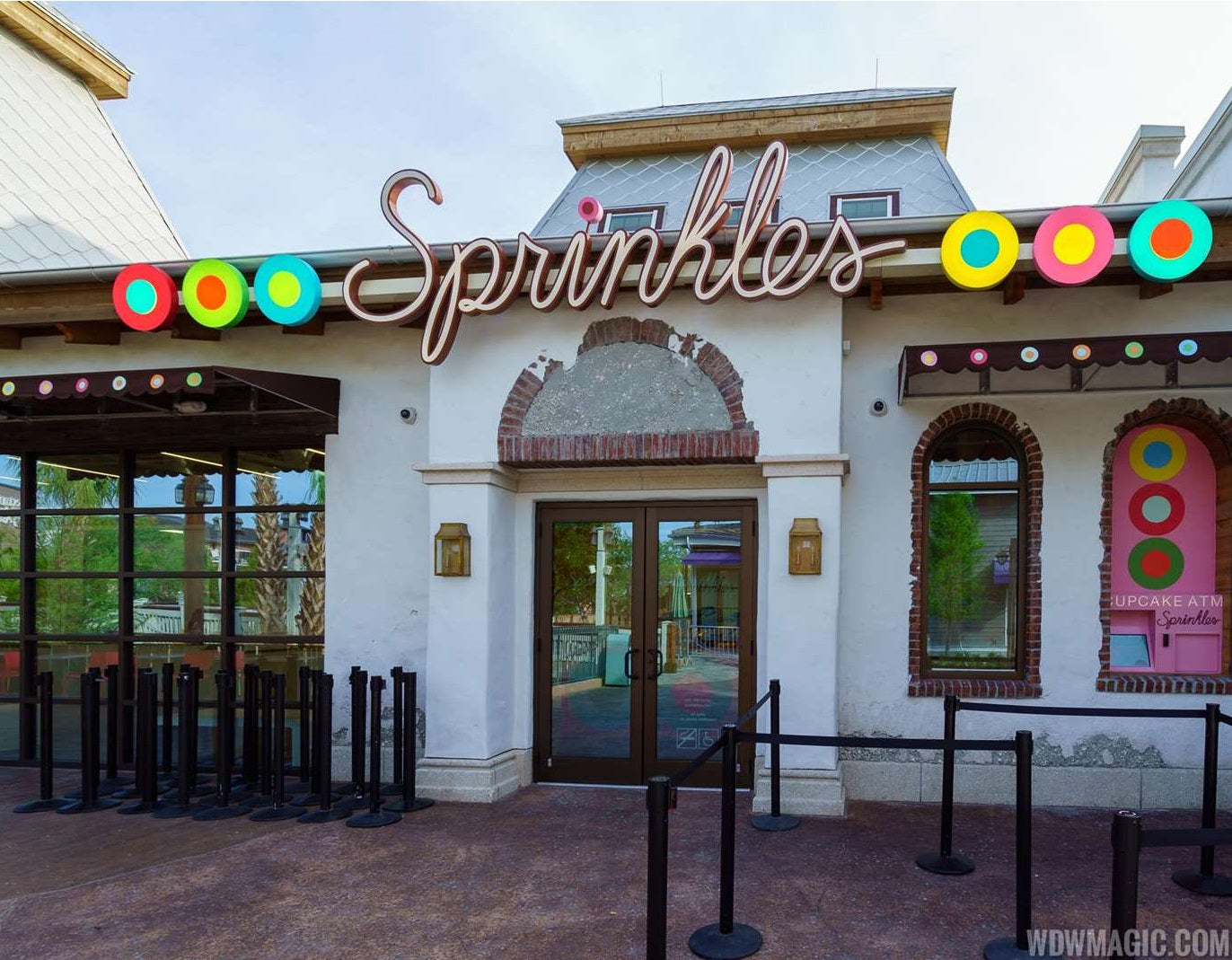 Location Disney Springs Sprinkles Nationwide Shipping