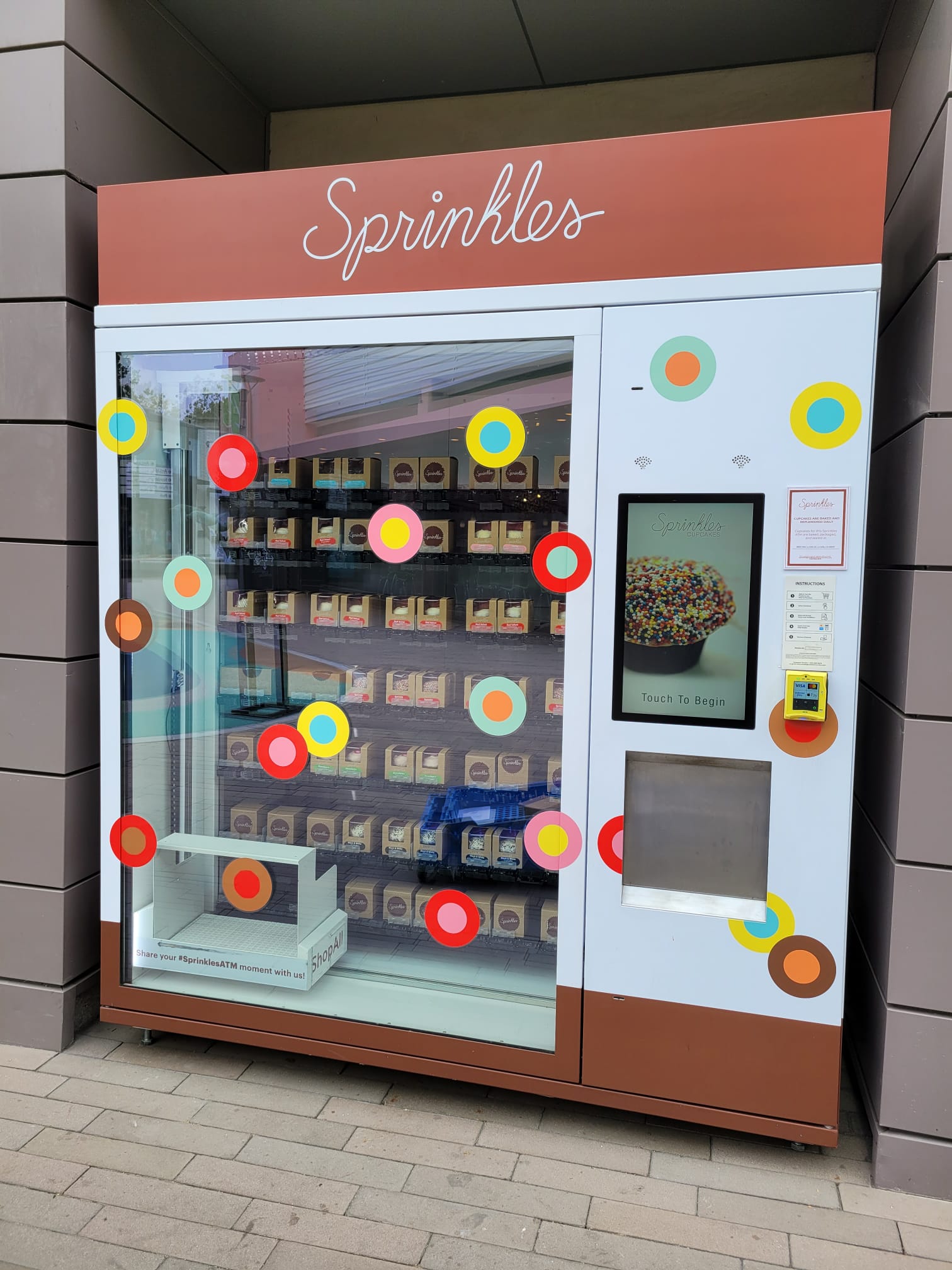 SPRINKLES SIMON FASHION VALLEY MALL ATM - CLOSED - 7007 Friars Rd