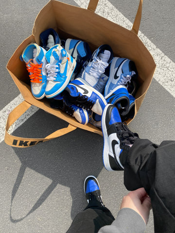 @Devosklaare Blue Nike sneakers