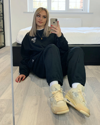 @charlottewhybrow wearing the Jordan 4 Off-White