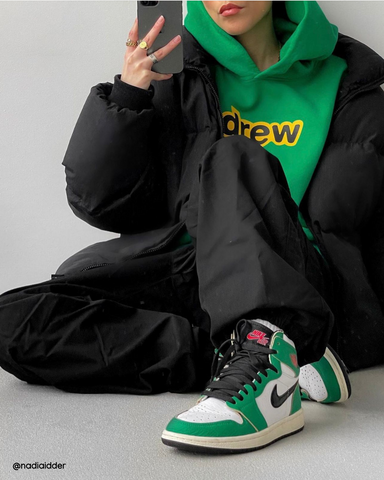 Hoe te stylen Jordan 1 High Lucky Green