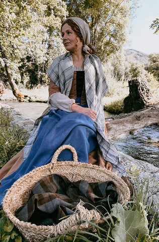 A Summer Walk with CHARLOTTE, an 18th-Century Over-Dress in Toffee Linen