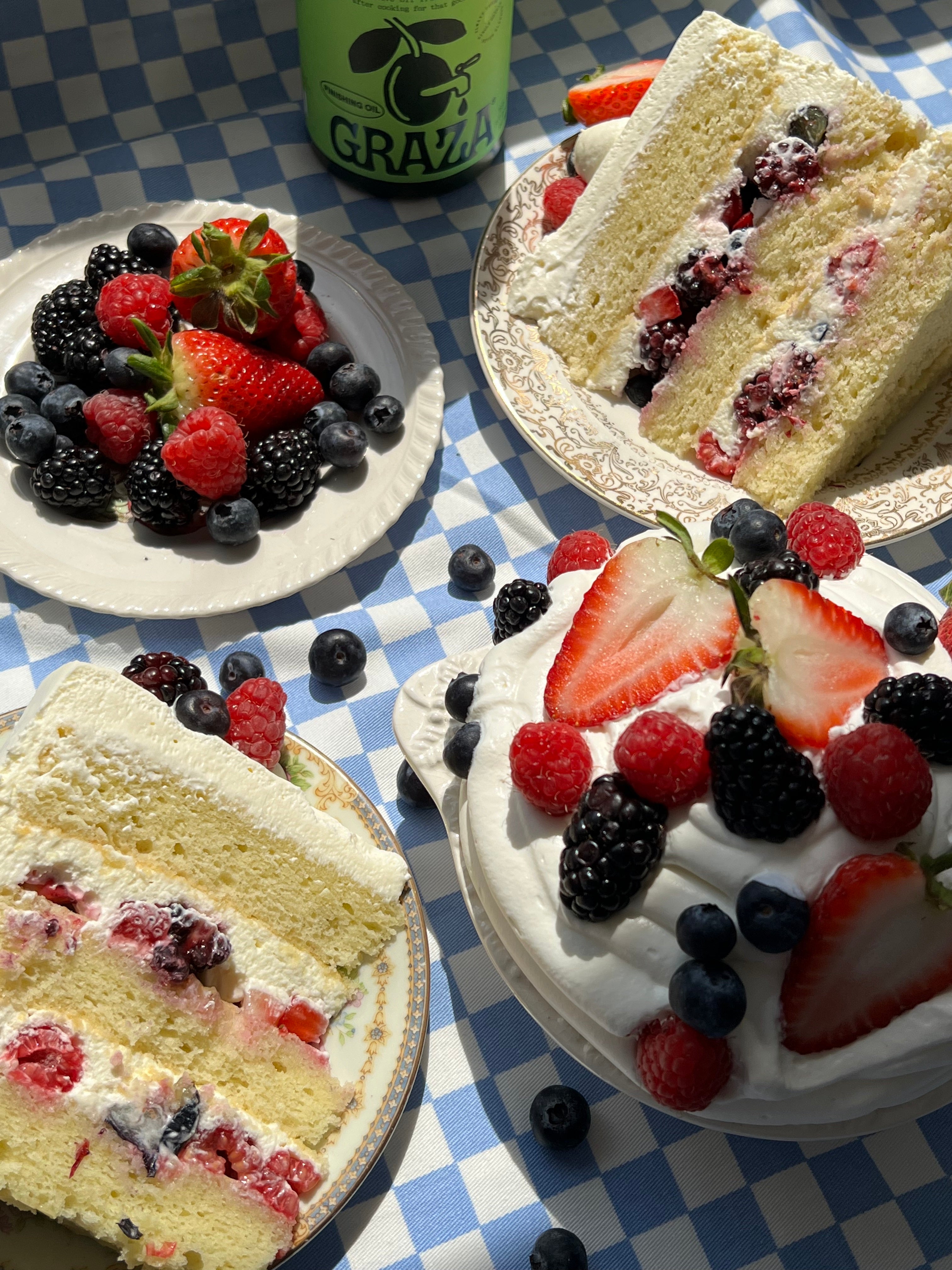 Berry Chantilly Cake – Mug Cakes