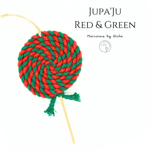 JUPA'JU RED&GREEN- ลูกอมจูปาจุ๊ปส์คริสต์มาส - ของตกแต่งคริสต์มาส - Macrame by Nicha Christmas Ornaments made in Thailand